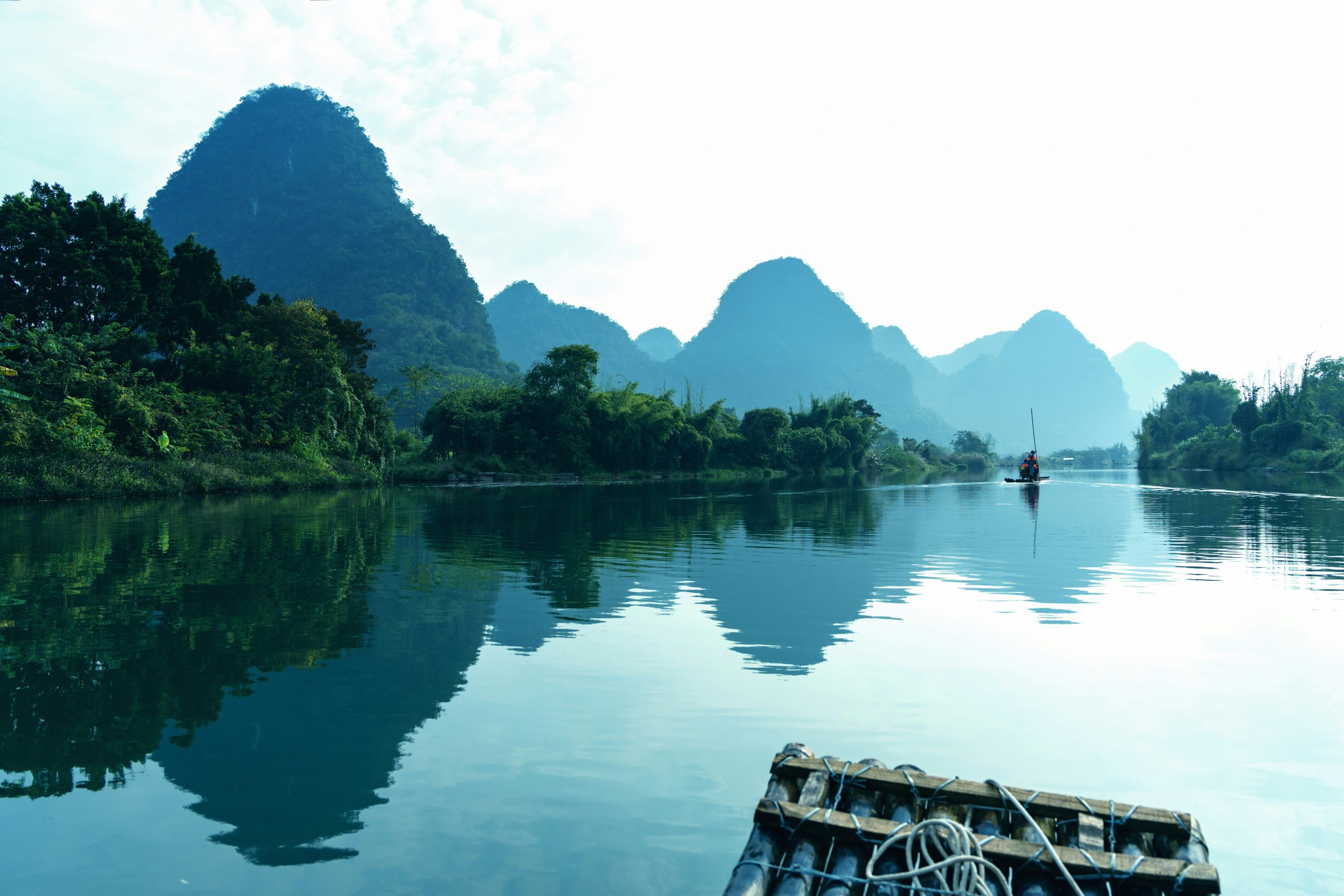 The Flowing Canvas: 5-Day Guilin & Yangshuo Tour